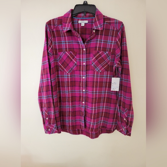 croft & barrow Tops - Croft & Barrow Long Sleeve Magenta Color Plaid, Flannel Shirt Small